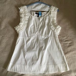 BCBG MaxAzria  detailed keyhole cotton tank. Excellent condition.